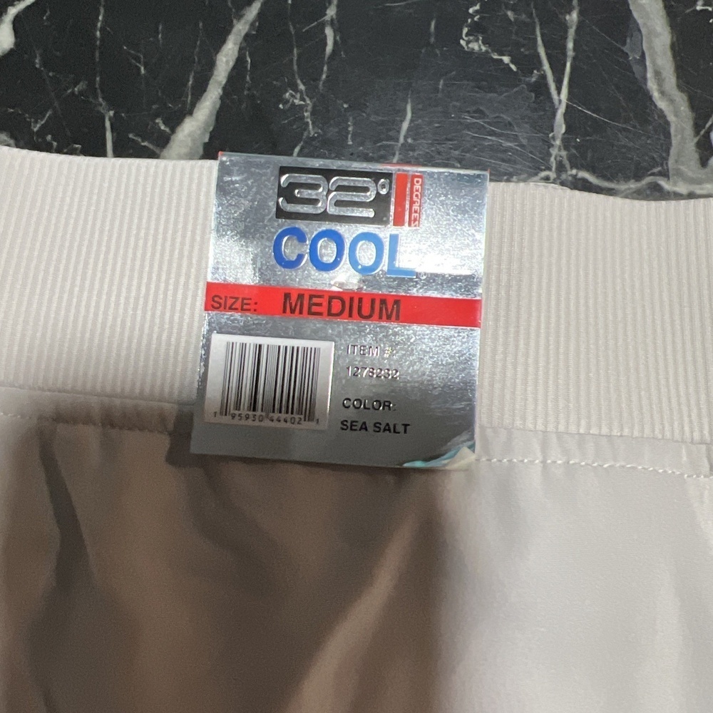 32 Degrees SHORTS WOMENS COLOR SEA SALT SIZE M. BR - Picture 3 of 3